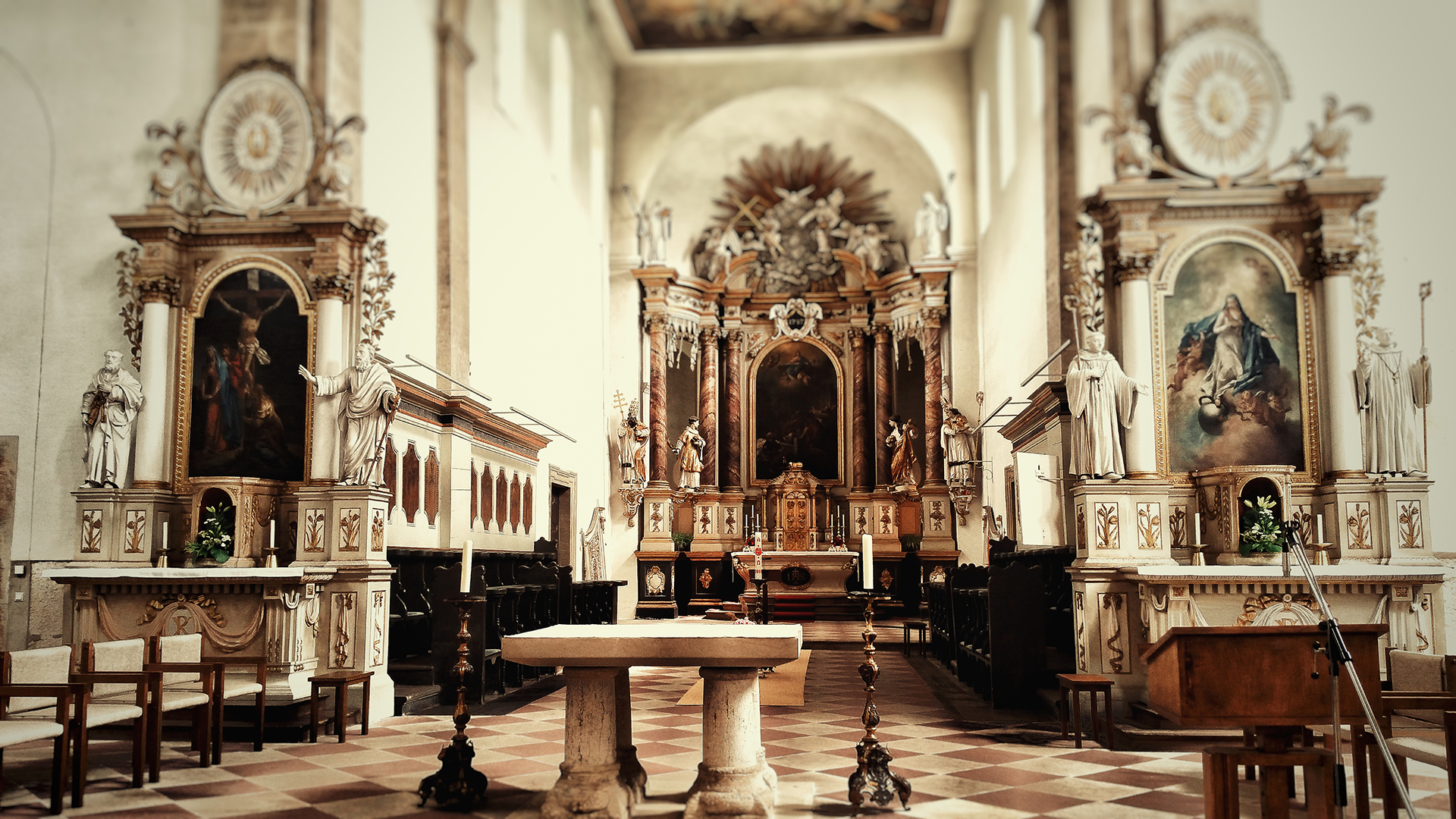 Der Altar in der Kirche des Kloster Huysburg