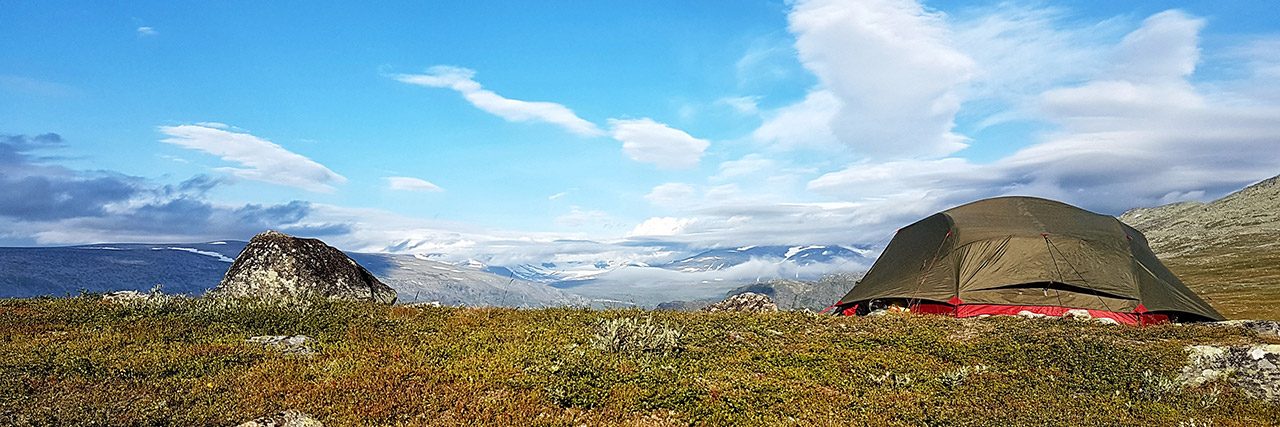 Zelt auf einer Hochebene im Sarek